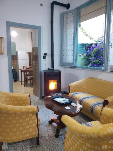 Welcomely - Casa Vacanze Zarinu Orgosolo Exterior foto